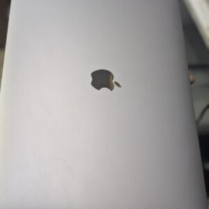Apple MacBook Pro (2018, A1990) 9th Gen Intel Core i7 16GB RAM 256GB SSD 15.4" Retina Display AMD Radeon Pro 555X 4GB VGA Graphics Touch Bar 6 Months Warranty ExUK Laptop