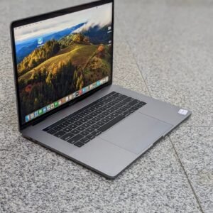 MacBook Pro (2018, A1990) Intel Core i9 32GB RAM 512GB SSD 15.4" Retina Display AMD Radeon Pro 555X 4GB Graphics Touch Bar 6 Months Warranty ExUK Laptop